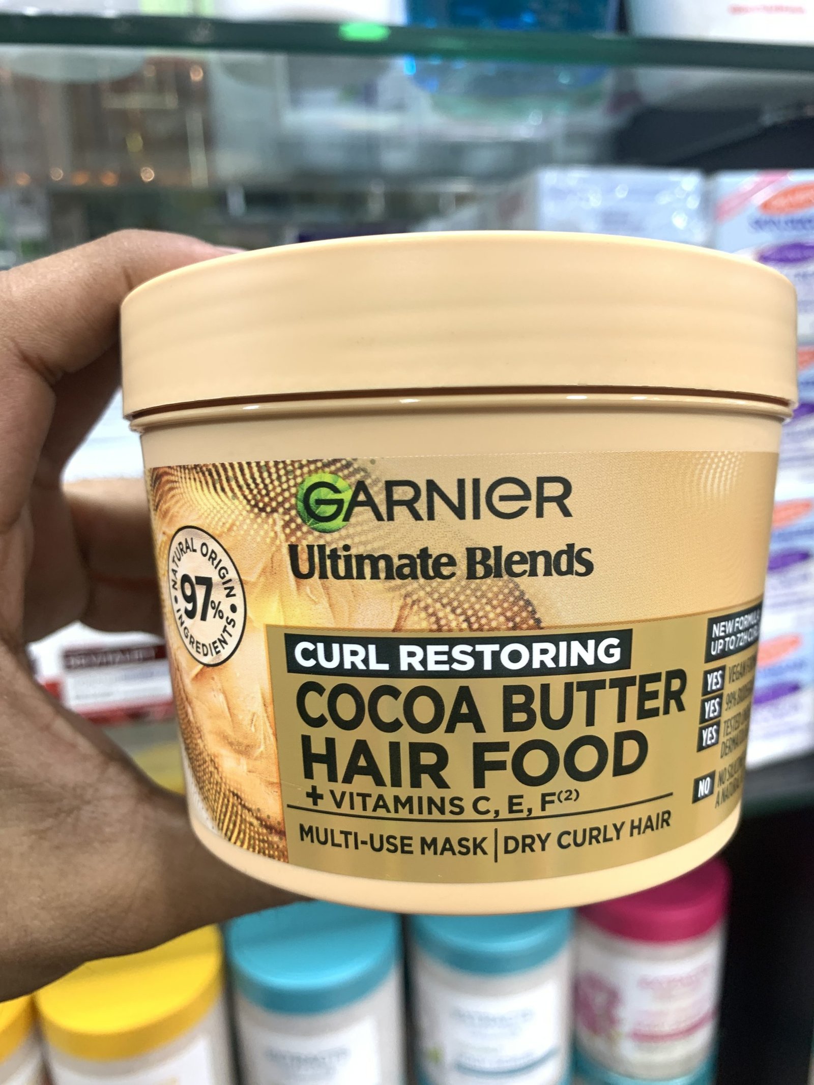 Garnier Ultimate Blends Hair Food Cocoa Butter Hair Mask 400ml Garnier Ultimate Blends Hair Food Cocoa Butter Hair Mask 400ml